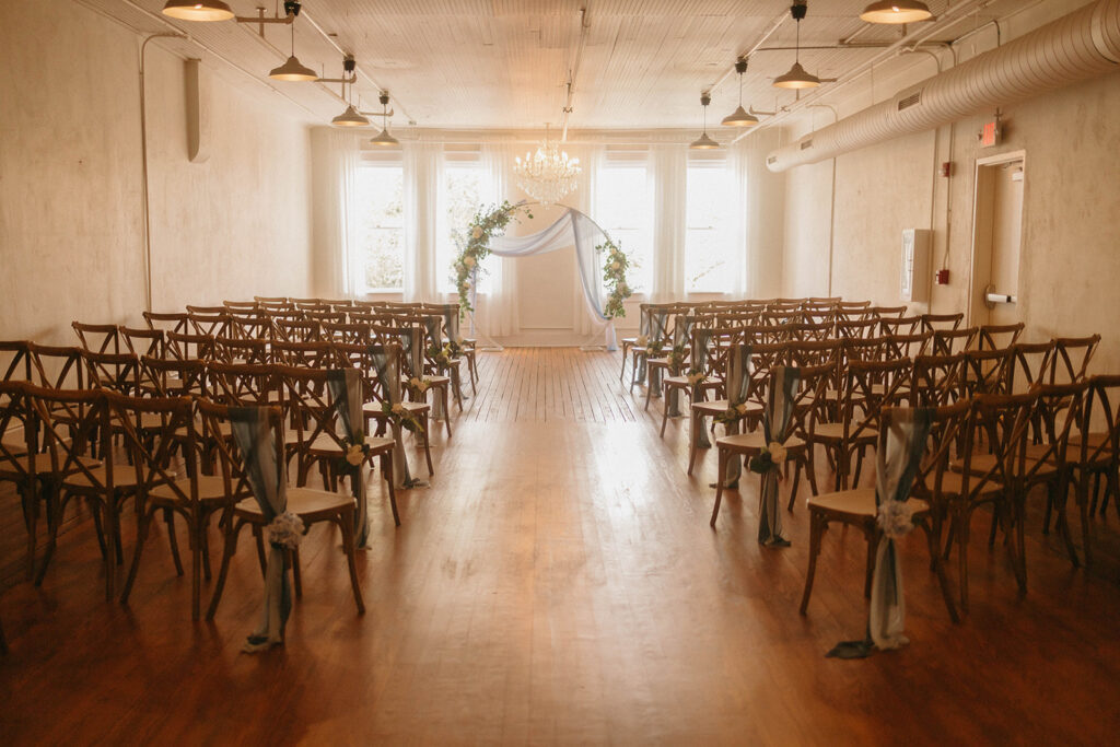 A Guide to Savannah, GA Wedding Venues (Why Couples Choose Savannah Bottle Works)