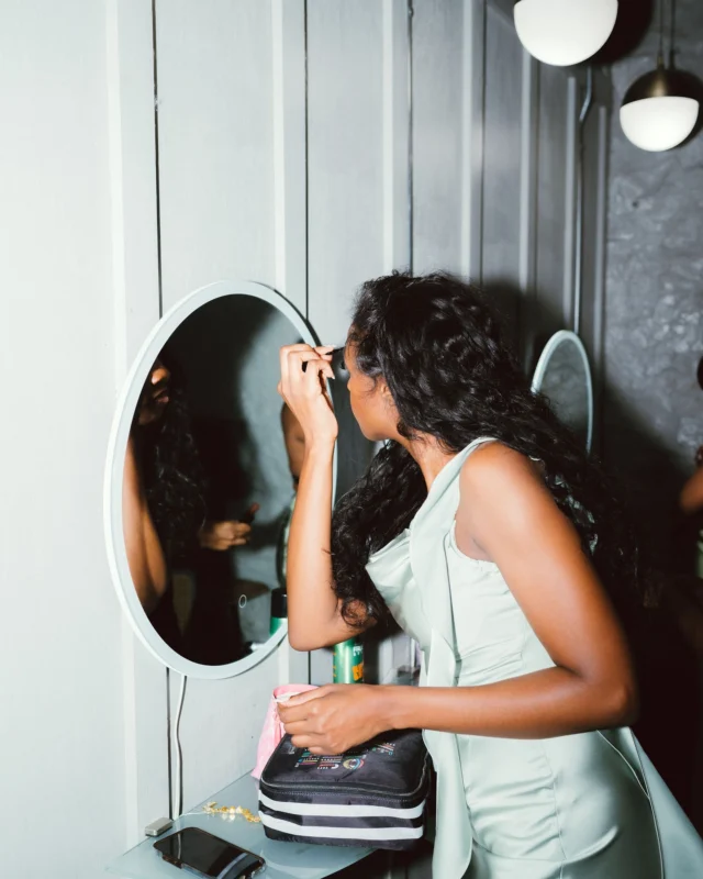 Portraits from the suite, our favorite kind of love story

Photography @jessarosemoments

#mainstreetballroom #marylandweddingvenue #marylandwedding #dmvwedding #historicweddingvenue #2025wedding #weddingtrends #pinterestwedding #outdoorweddingvenue