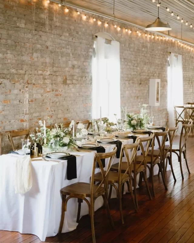 A setting that doesn’t compete—only complements✨🕊️
 
Savannah Bottle Works made space for timeless ceremony details that felt both elevated and effortless.

Venue: @savannahbottleworks @fetewell
Photography: @ashleecphotography
Planner: @savannahmagoliaevents
Videography: @ardsleyparkproductions
Florals: @peachykeeneflowerfarm
Beauty: @bridalbywonderland_beautybar
Desserts: @grinsandgigglescookieco
DJ + Photo Booth: @allaboutyouentertainment
Rentals: @mccoyseventprofessionals
Hotel: @theannsavannah

Wedding Ceremony Details | Savannah Wedding | Georgia Wedding | Savannah Georgia Wedding | Historic Wedding Venue | #savannahbottleworks #savannahgeorgia #savannahwedding #savannahweddingvenue #georgiawedding #georgiaweddingvenue #fetewell #weddingvenue #eventvenue #historicvenue #weddingceremony #weddingdesign #weddingdetails #weddinginspo