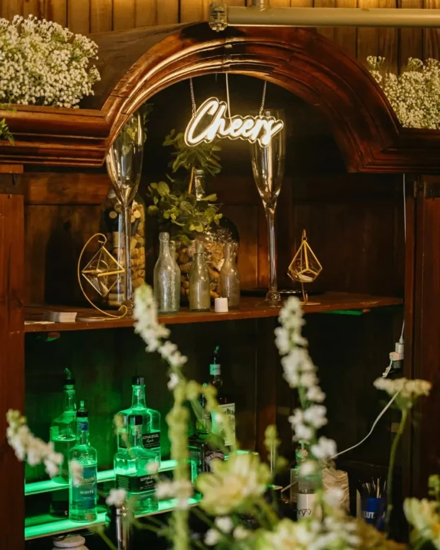 Meet Martha, our vintage bar🍸✨

Martha is more than just a bar—she’s a statement piece, a gathering place, and the perfect spot to toast to love.

Venue: @savannahbottleworks @fetewell
Photography: @ashleecphotography
Planner: @savannahmagoliaevents
Videography: @ardsleyparkproductions
Florals: @peachykeeneflowerfarm
Beauty: @bridalbywonderland_beautybar
Desserts: @grinsandgigglescookieco
DJ + Photo Booth: @allaboutyouentertainment
Rentals: @mccoyseventprofessionals
Hotel: @theannsavannah

Fetewell | Savannah Wedding Venue | Wedding Cocktail Hour #weddingtrend #weddinginspiration #savannahbottleworks #savannahgeorgia #savannahwedding #georgiawedding #georgiaweddingvenue #eventvenue #historicvenue