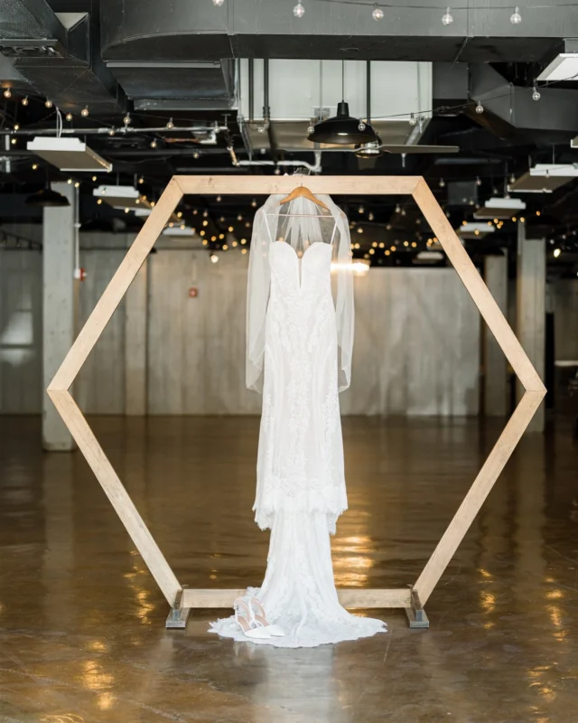 Every dress deserves a moment in the spotlight 🤍

Photography: @oncelikeaspark
Coordination: @yourday_yourway
Florals: @sbblooms
Catering: @beefalobobs
Gown: @bridalboutiquecolumbia
Bridesmaid Dresses: @azazieofficial
Rings: @doamore @davidyurman
Ice Cream: @jenisicecreams
Bride: @jesslallz

#mainstreetballroom #marylandweddingvenue #marylandwedding #dmvwedding #historicweddingvenue #2025wedding #weddingtrends #pinterestwedding #outdoorweddingvenue