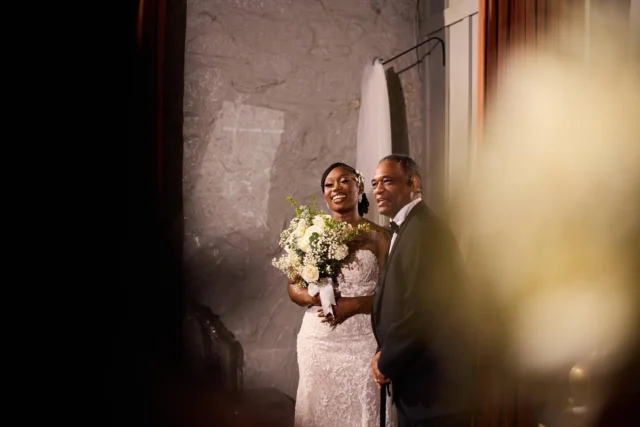 Portraits from the suite 🤍

Photography @moorenfocus

#mainstreetballroom #marylandwedding #marylandweddingvenue #historicweddingvenue #outdoorweddingvenue #2025wedding #weddinginspo