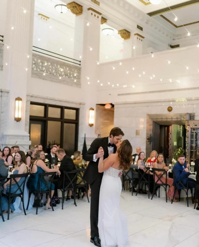 The perfect first dance in front of your loved ones 🤍

Coordinator: @wedwithsteph
Photographer: @vivsantini_photography
Venue: @citizensballroom
Catering: @simplyfreshevents
DJ: @benefactorevents
Florist: Frederick Flower Farm @frederickflowerfarm
Cake: @flourishcakeryandevents
Hair and Makeup: @jkwbeauty @theaimeenicolemua

#citizensballroom #historicweddingvenue #marylandwedding #marylandweddingvenue #dmvwedding #2025weddingtrends #frederickwedding