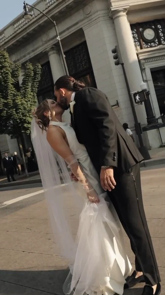 Big love, bold details, and a space that doesn’t just show up—it shows off.

Video by @bywillsarmiento
Venue @citizensballroom @fetewell
Photography @maddiekayephoto 
Dress @madewithlovebridal
Mua @amiedeckerbeauty
Florals @bloomandbasketboutique

#citizensballroom #fetewell  #frederickwedding #historicweddingvenue #weddingvenue #marylandwedding #maryland #fetewell