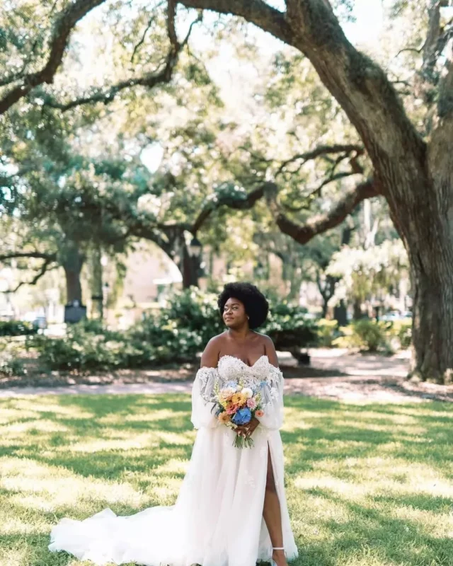 Just steps away from Savannah Bottle Works, downtown becomes part of the story—oak-lined streets, Southern charm, and portraits that last a lifetime.

Repost from @iamalesantana

Venue: @savannahbottleworks @fetewell
Photographer: @iamalesantana
Planner: @belle_eventsco
Content creator: @bffofthebride

#savannahbottleworks #savannahgeorgia #savannahwedding #savannahweddingvenue #georgiawedding #georgiaweddingvenue #fetewell #weddingvenue #eventvenue #historicvenue #brideandgroom #downtownsavannah