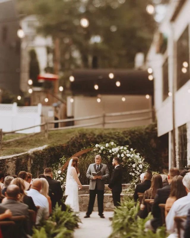 From the riverfront patio to the stone walls inside, Main Street Ballroom offers ceremony spaces that transform beautifully with every season.

Photo: @nessakphotography
Catering: @zeffertandgold
Venue: @mainstreetballroom @fetewell
Planning: @1423events
Rentals: @selecteventgroup

#mainstreetballroom #oldellicottcity #ellicottcity #ellicottcitywedding #marylandwedding #maryland #weddingvenue #fetewell #weddingceremony #weddinginspiration #marylandweddingvenue