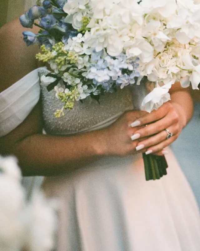 Hydrangeas in full bloom, candlelight flickering, and a wedding day that felt straight out of a dream. Savannah Bottle Works, through a timeless lens.

Venue: @savannahbottleworks @fetewell
Photography: @emmakirchoffphotography
Bride + groom: z_lokelani @james.bonham2
Event coordination: @lm.eventcoordination
Hair + Makeup: @40volumeweddings
Florals: @sbblooms
DJ: @spookysern
Wedding dress: @camelliasavannah
Suit: @menswearhouse
Cake: @newoldstandard

#weddingceremony #weddingflorals #savannahbottleworks #savannahgeorgia #savannahwedding #savannahweddingvenue #georgiawedding #georgiaweddingvenue #fetewell #weddingvenue #eventvenue #historicvenue