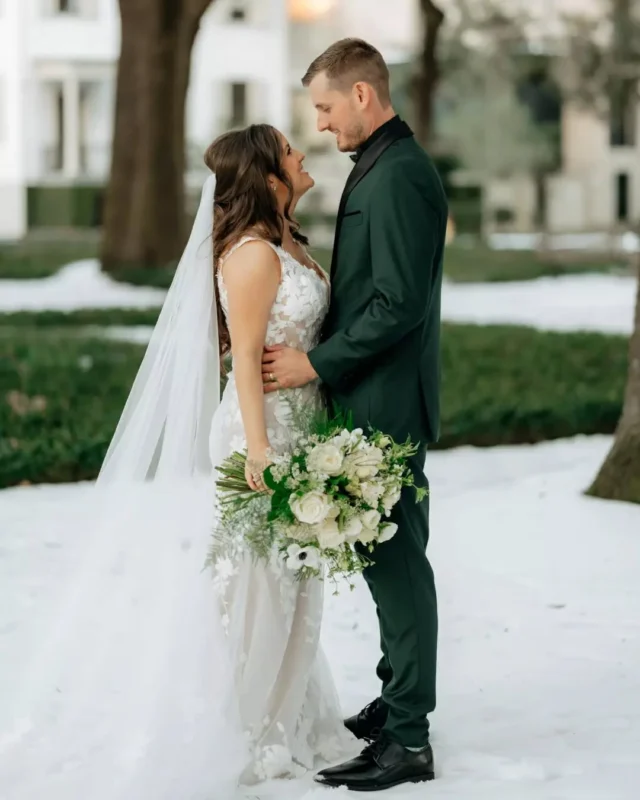 Sweater weather meets southern charm.

Winter in Savannah has its own kind of romance—soft light, quiet streets, and love that stands out against it all.

Planner: @elegantsavannahweddings
Photo: @abbygilesphotography
Video: @daneisner_productions
Venue: @savannahbottleworks @fetewell
DJ: @w.smith.music
HMU: @beyondbeautifulbyheather
Catering: @magnoliagrillcatering
Florist: @atozinnias
Cake: @flirtwithdessertbakery

#winterwedding #savannahbottleworks #savannahgeorgia #savannahwedding #savannahweddingvenue #georgiawedding #georgiaweddingvenue #fetewell #weddingvenue #eventvenue #historicvenue
