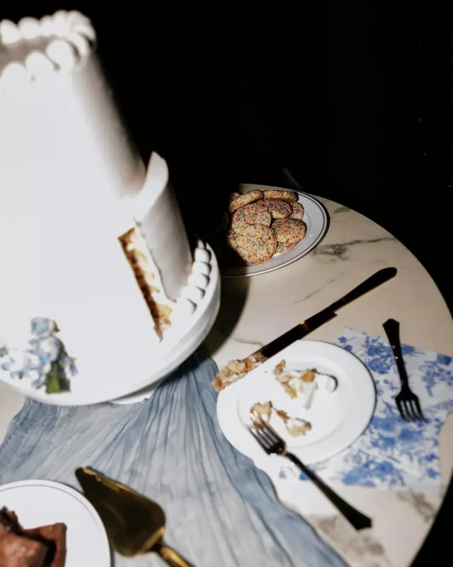 The sweetest part of the evening shouldn't feel like a race against the clock. At Savannah Bottle Works, our 16-hour rental is designed to let the celebration breathe—from the first morning coffee to the final slice of cake. 

We believe you should spend your wedding day making memories, not checking your watch.

Visit the link in bio to schedule a tour today🤍

Venue: @savannahbottleworks @fetewell
Photography: @emmakirchoffphotography
Bride + groom: @z_lokelani @james.bonham2
Event coordination: @lm.eventcoordination
Hair + Makeup: @40volumeweddings
Florals: @sbblooms
DJ: @spookysern
Wedding dress: @camelliasavannah
Suit: @menswearhouse
Cake: @newoldstandard