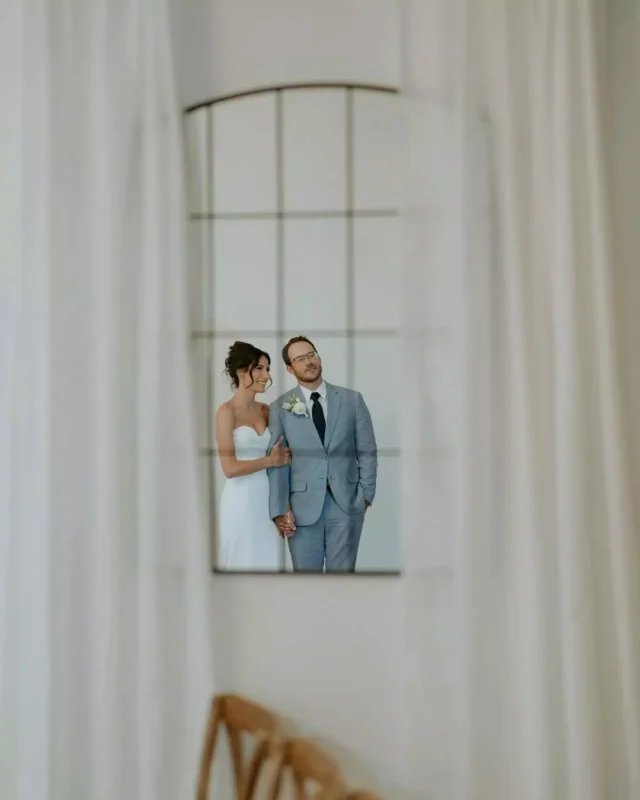 Mason + Kelly 🕊️ A celebration defined by clean lines, natural light, and the people who made the space feel entirely their own. From the stillness of the portraits to the energy of the ceremony, it’s a day that still feels as intentional as it was in the moment.

Repost from @gracierylephotography

Venue: @savannahbottleworks @fetewell
Wedding Planner: @ivoryandbeau + @bretagne711
Florals: @savannahflorist
Photographer: @gracierylephotography
Hair & Makeup: @beyondbeautifulbyheather
DJ: @allaboutyouentertainment
Catering: @vicirooftop
Cake and Desserts: @grinsandgigglescookieco
Getaway Car: @whitesandstransportation

savannah wedding venue. georgia wedding. summer wedding. 2026 bride. savannah georgia. historic wedding venue.