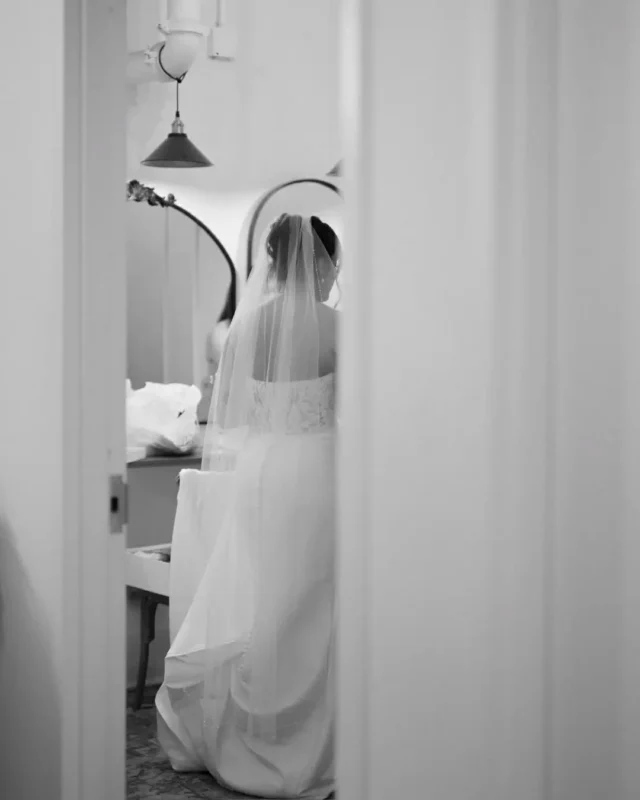 The morning of a wedding can be a whirlwind, so having bright, intentional spaces to exhale in makes all the difference.

We’ve made sure there’s enough room for your hair and makeup teams to work comfortably while you just focus on being with your people.

It’s easily one of our favorite ways to see the building used—as a sanctuary for you to focus on being with your people 🥂🧖‍♀️

Venue: @savannahbottleworks @fetewell 
Photography: @ashleecphotography