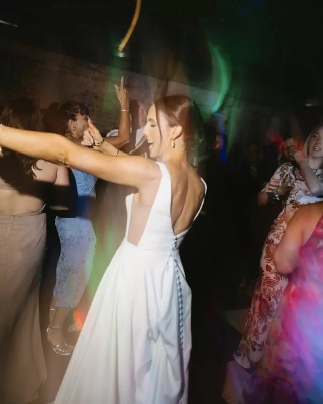 The Brick Hall @savannahbottleworks has never had more energy and we are absolutely here for it. @ashleecphotography caught every single moment.

Venue: @savannahbottleworks @fetewell 
Photography: @ashleecphotography