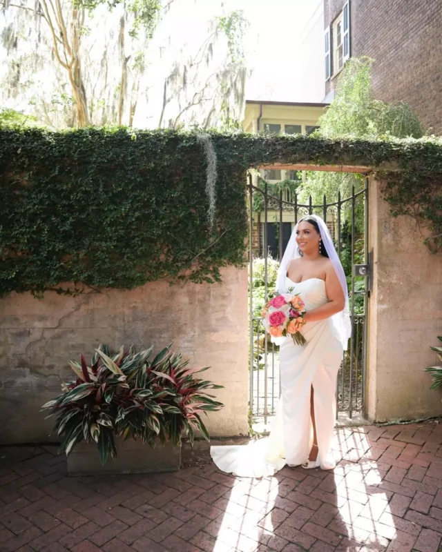 Oscar and Chelsea's wedding day was pure joy from start to finish. Vibrant pops of hot pink and orange, an outdoor Savannah ceremony, and a reception in the Brick Hall that kept the energy going all night — @lm.eventcoordination made sure every detail felt intentional and celebratory.

This is exactly the kind of day this space was made for.

Venue: @savannahbottleworks @fetewell
Planner: @lm.eventcoordination
Photography: @jeffandmollie