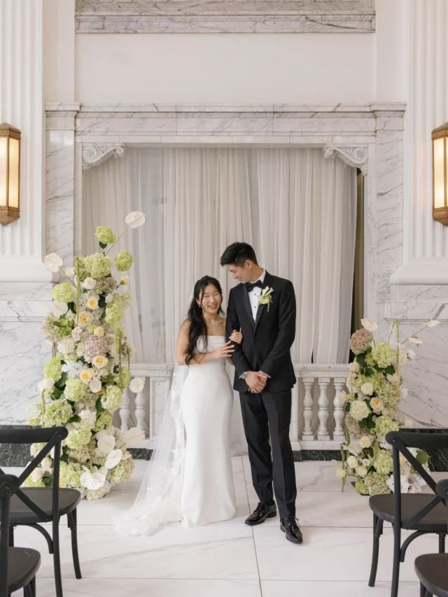 As we move into fall, we shift into peak 2027 wedding planning! If you’re looking for a historic venue with endless options to make your day special, book a tour with the link in our bio 🤍 Fall 2027 slots go quick 🫣

Venue: @citizensballroom @fetewell
Photographer: @susanlyphotography
Florals: @gottefni
Hair + Makeup: @evamuah.dc

#citizensballroom #historicweddingvenue #marylandweddingvenue #fallbride
